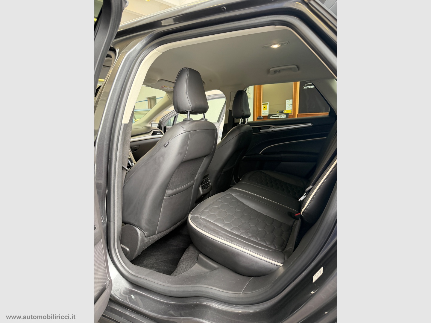Mondeo 2.0 TDCi 150 S&S Pow. SW Vignale - immagine 9