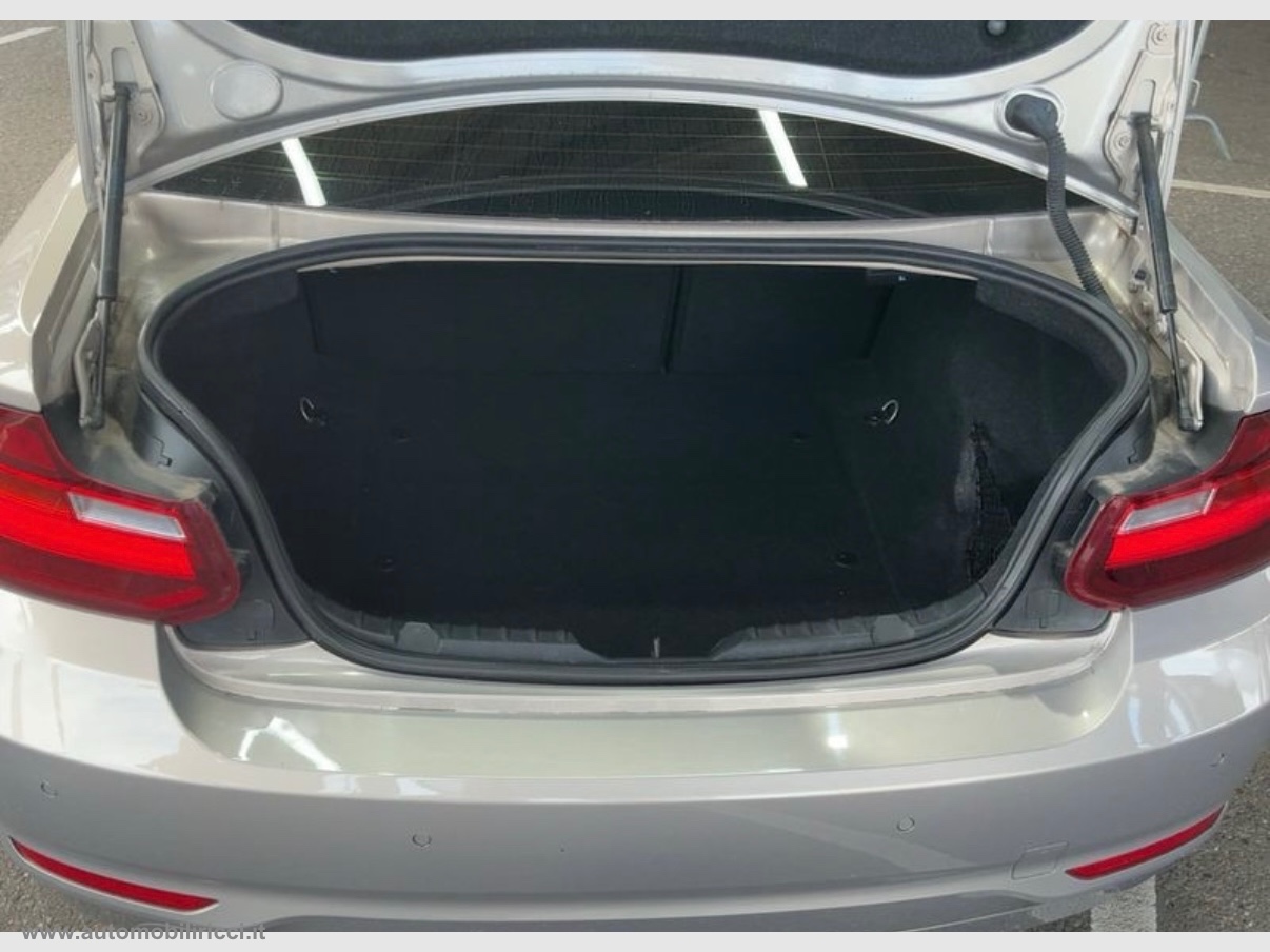 220i Coupé Advantage - immagine 9
