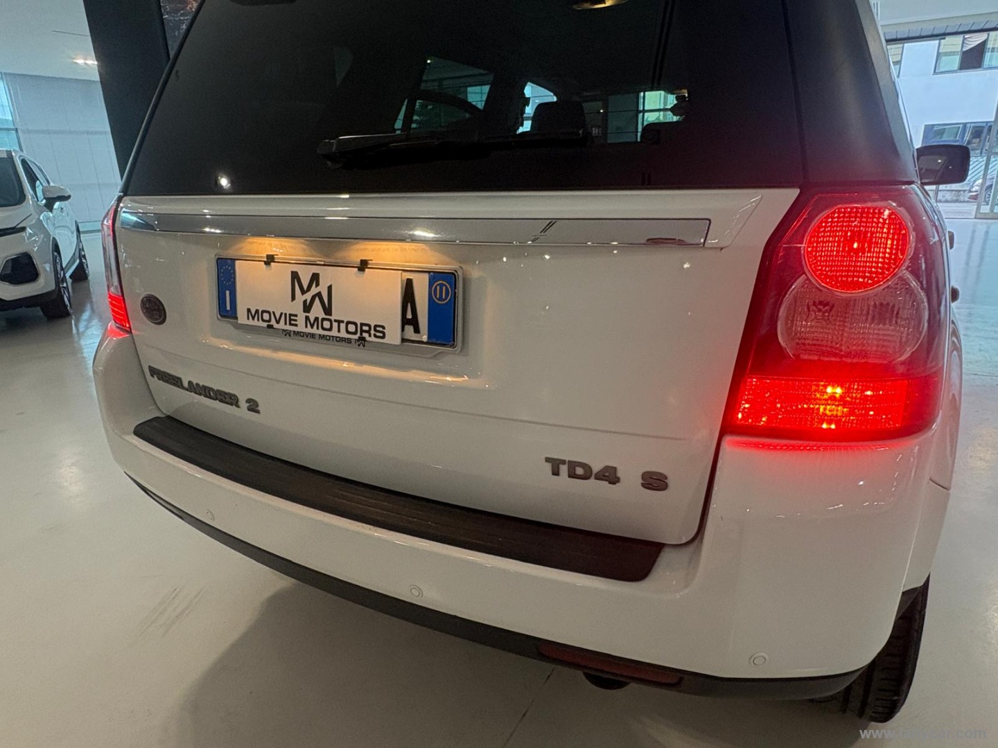 Freelander 2.2 TD4 S.W. S - immagine 9