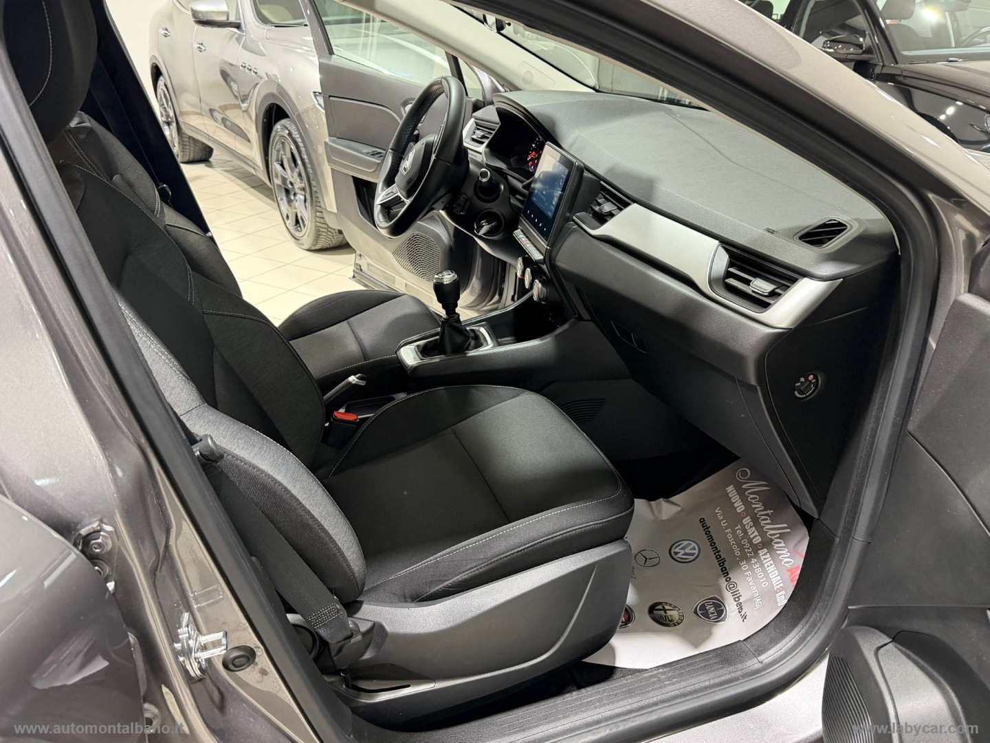 Captur Blue dCi 8V 95 CV Intens - immagine 9