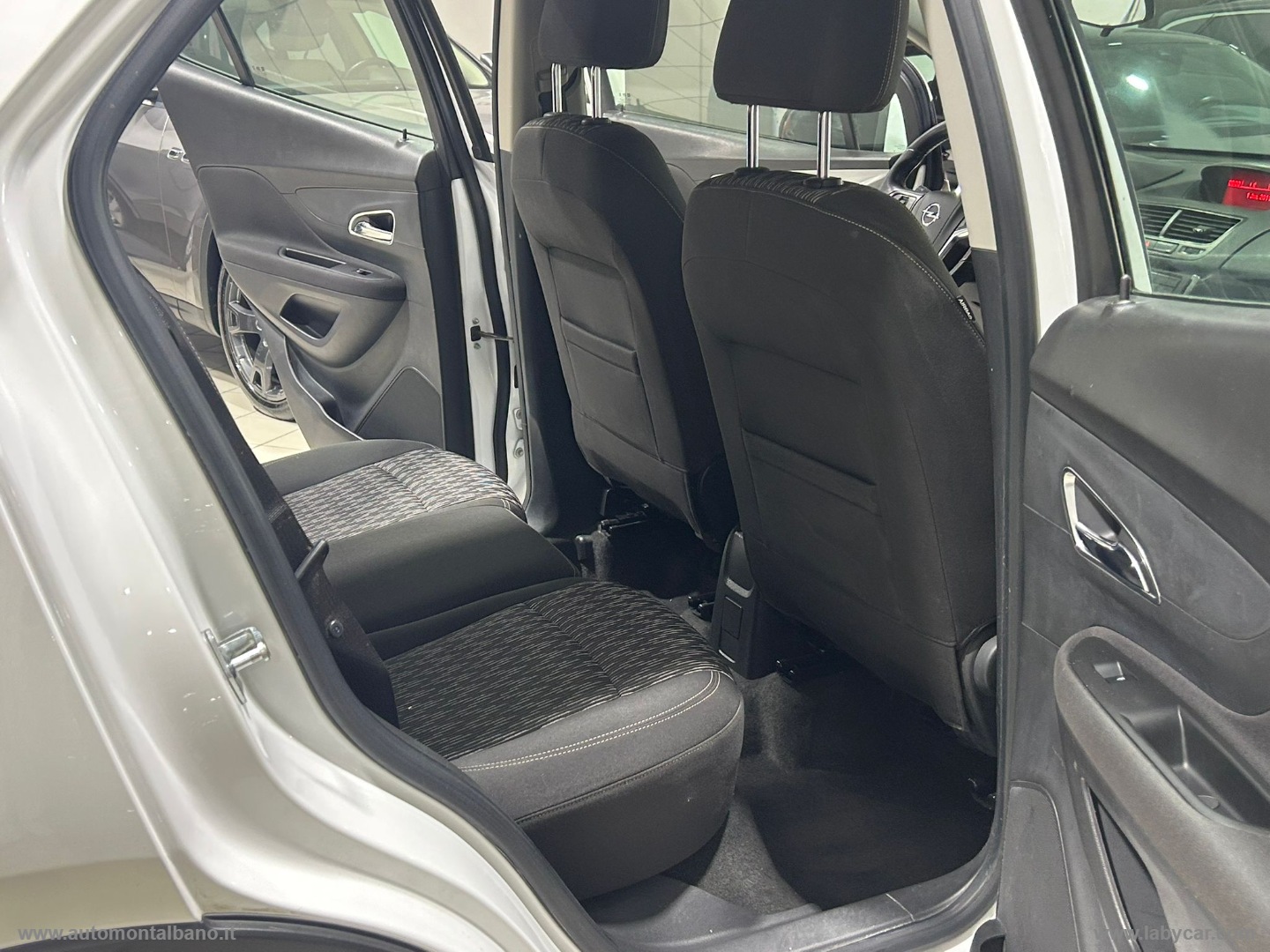 Mokka 1.6 Ecotec 115 CV 4x2 S&S Cosmo - immagine 9