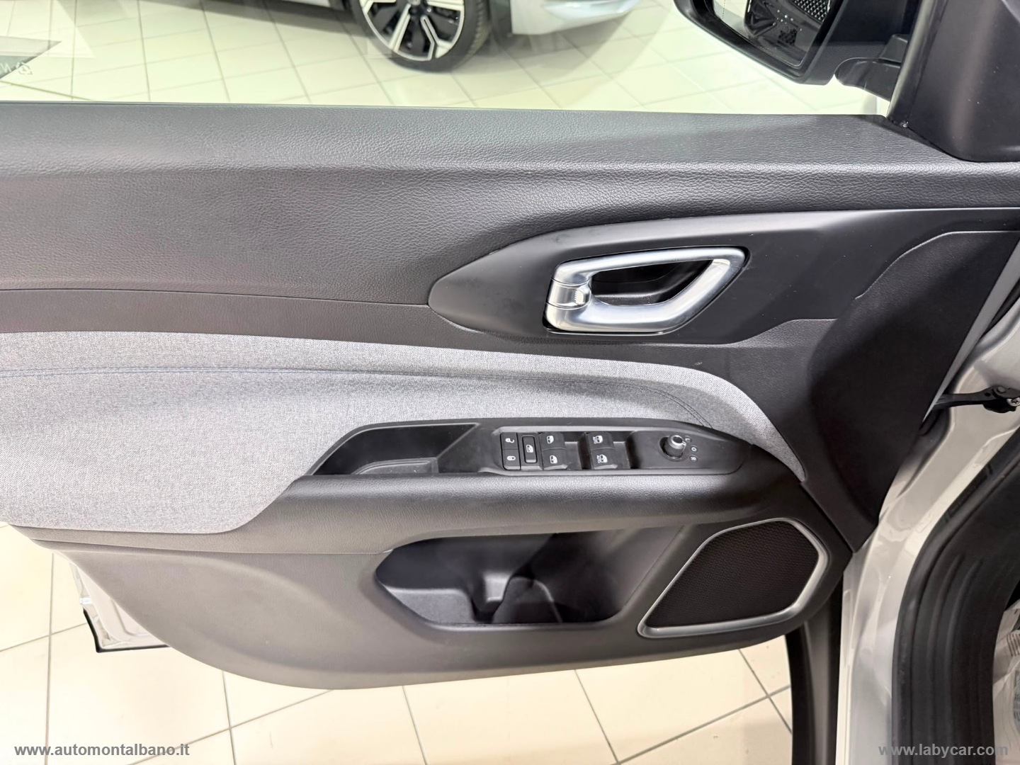 Compass 1.3 T4 2WD Limited - immagine 9