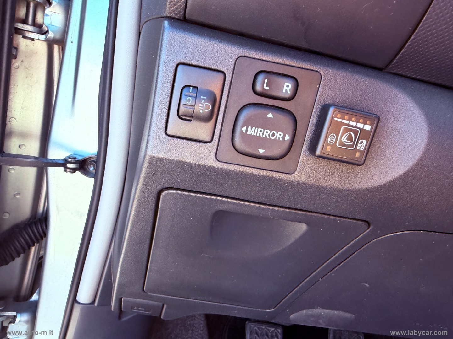 Yaris 1.0 3p. - immagine 9