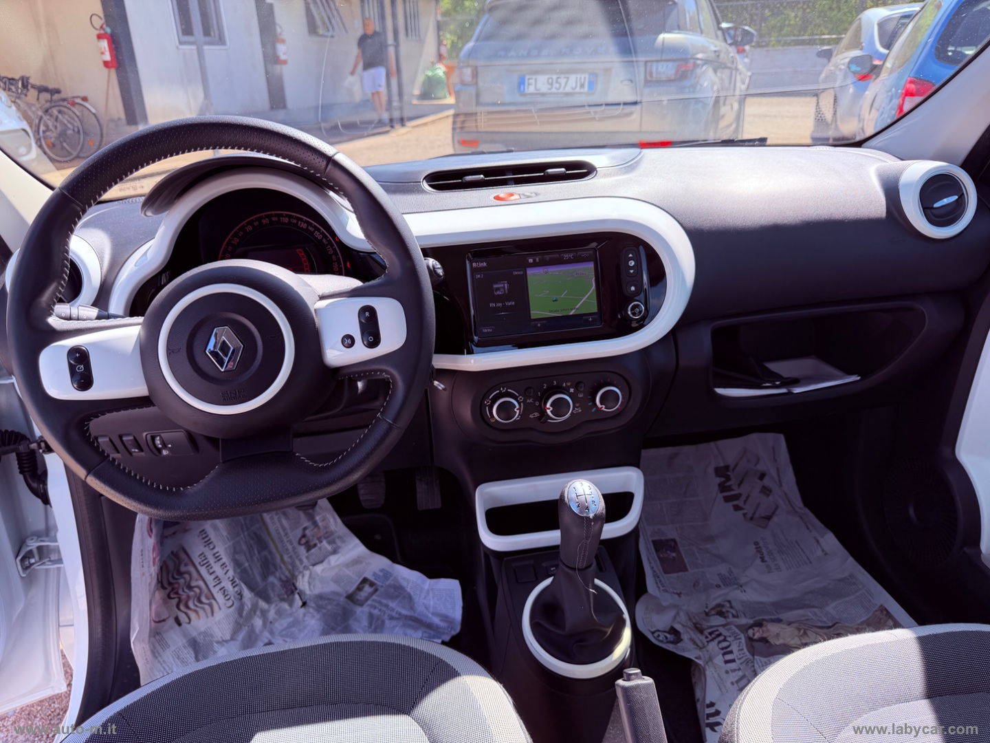 Twingo SCe Zen - immagine 9