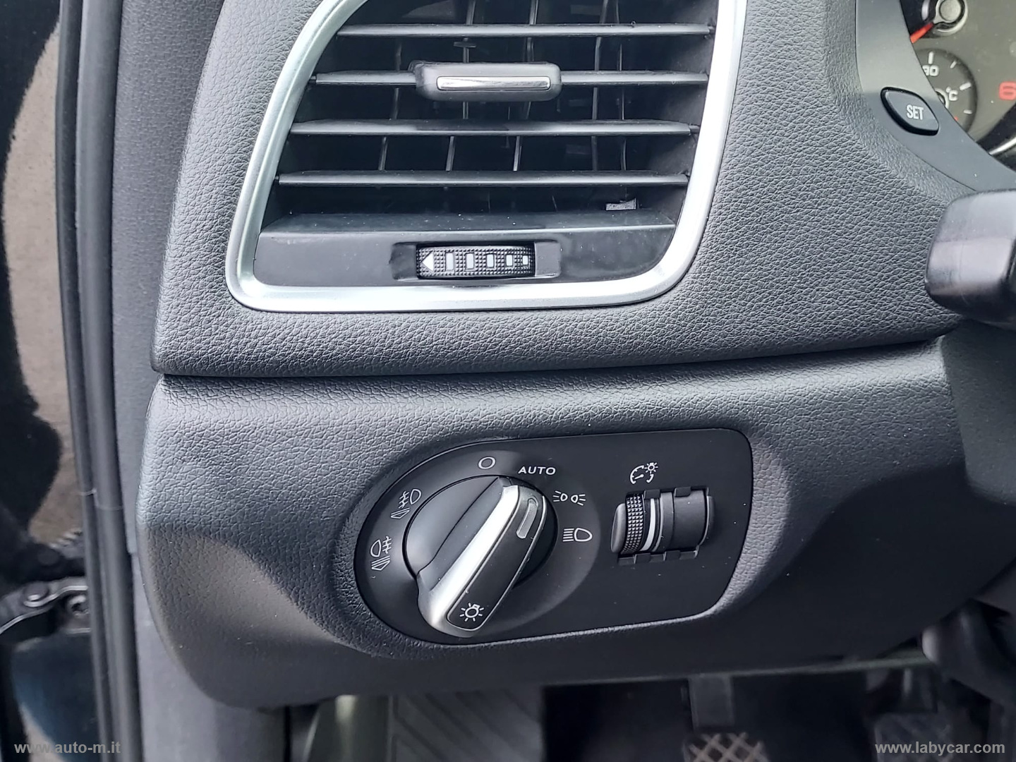 Q3 2.0 TDI S Line Edition - immagine 9