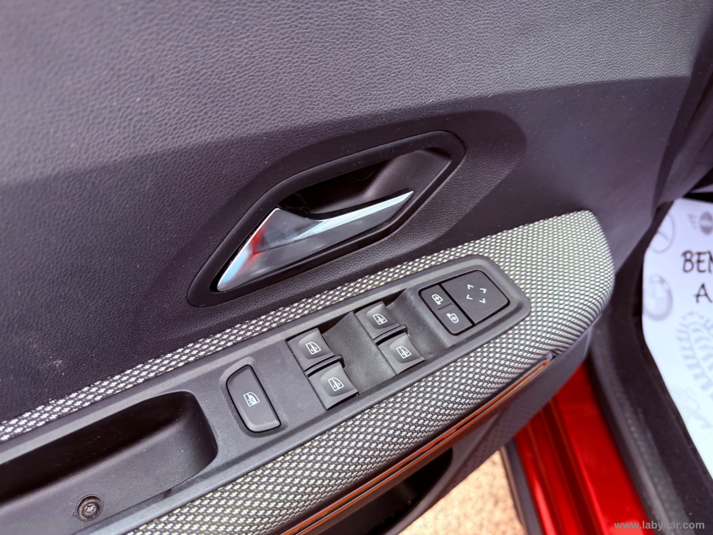 Sandero Step.1.0 TCe ECO-G Comfort SL DP - immagine 9