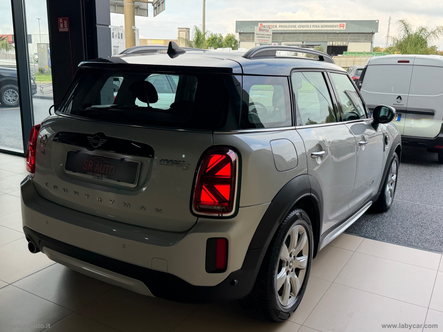 Mini Cooper SE Countryman ALL4 Aut. - immagine 9