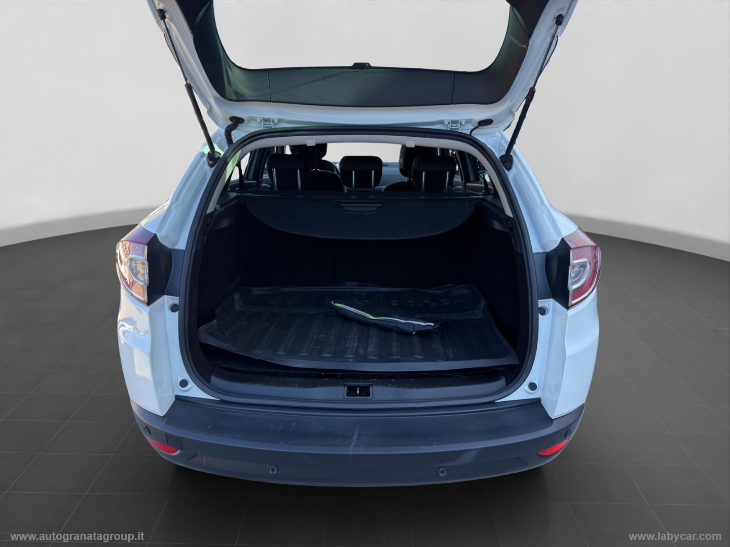 Mégane 1.5 dCi 110 CV SporTour Limited OTTIMA ! - immagine 9