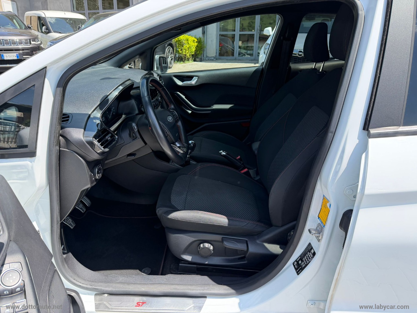 Fiesta 1.5 EcoBlue 5p. ST-Line - immagine 9