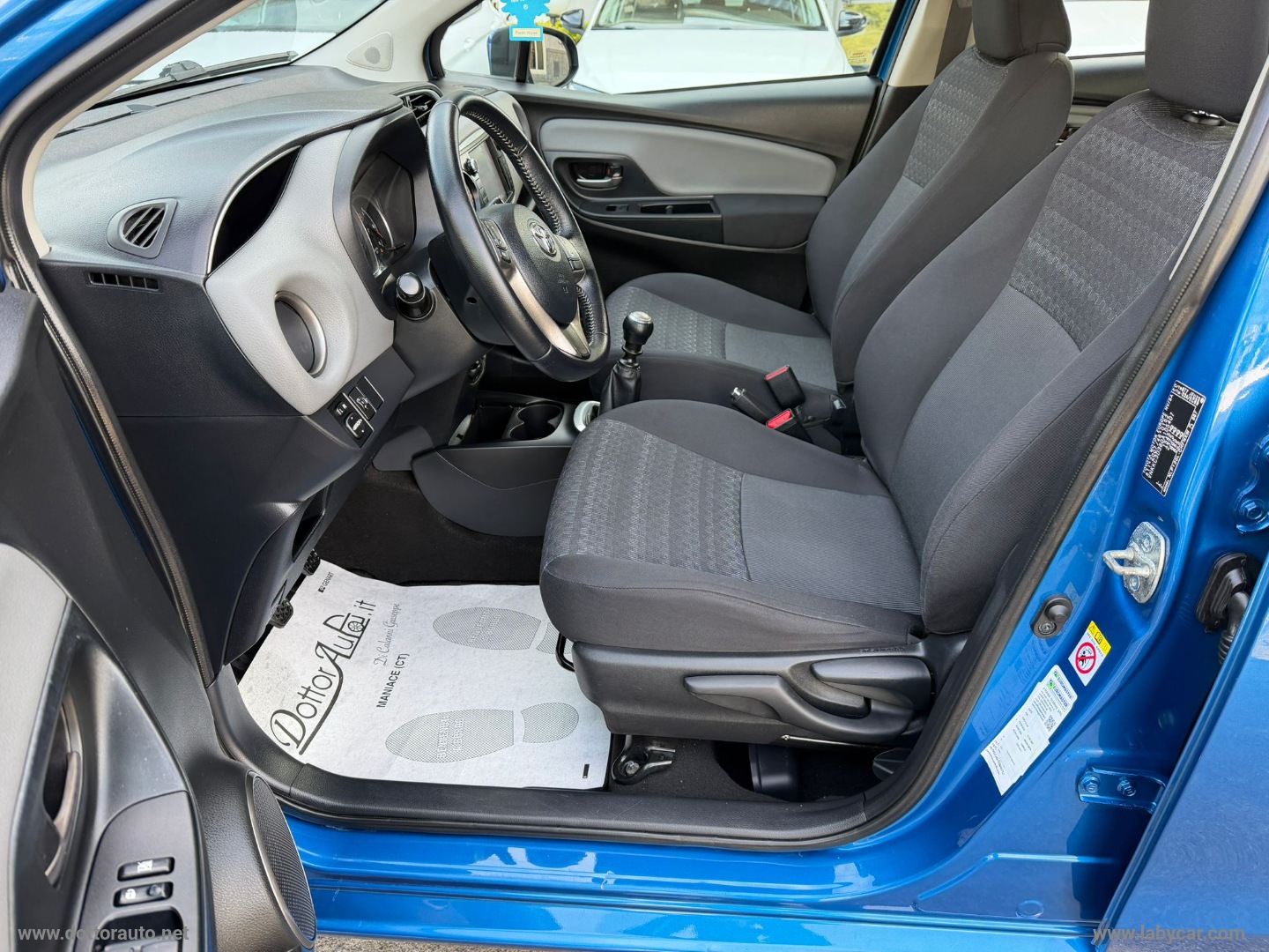 Yaris 1.4 D-4D 5p. Lounge - immagine 9