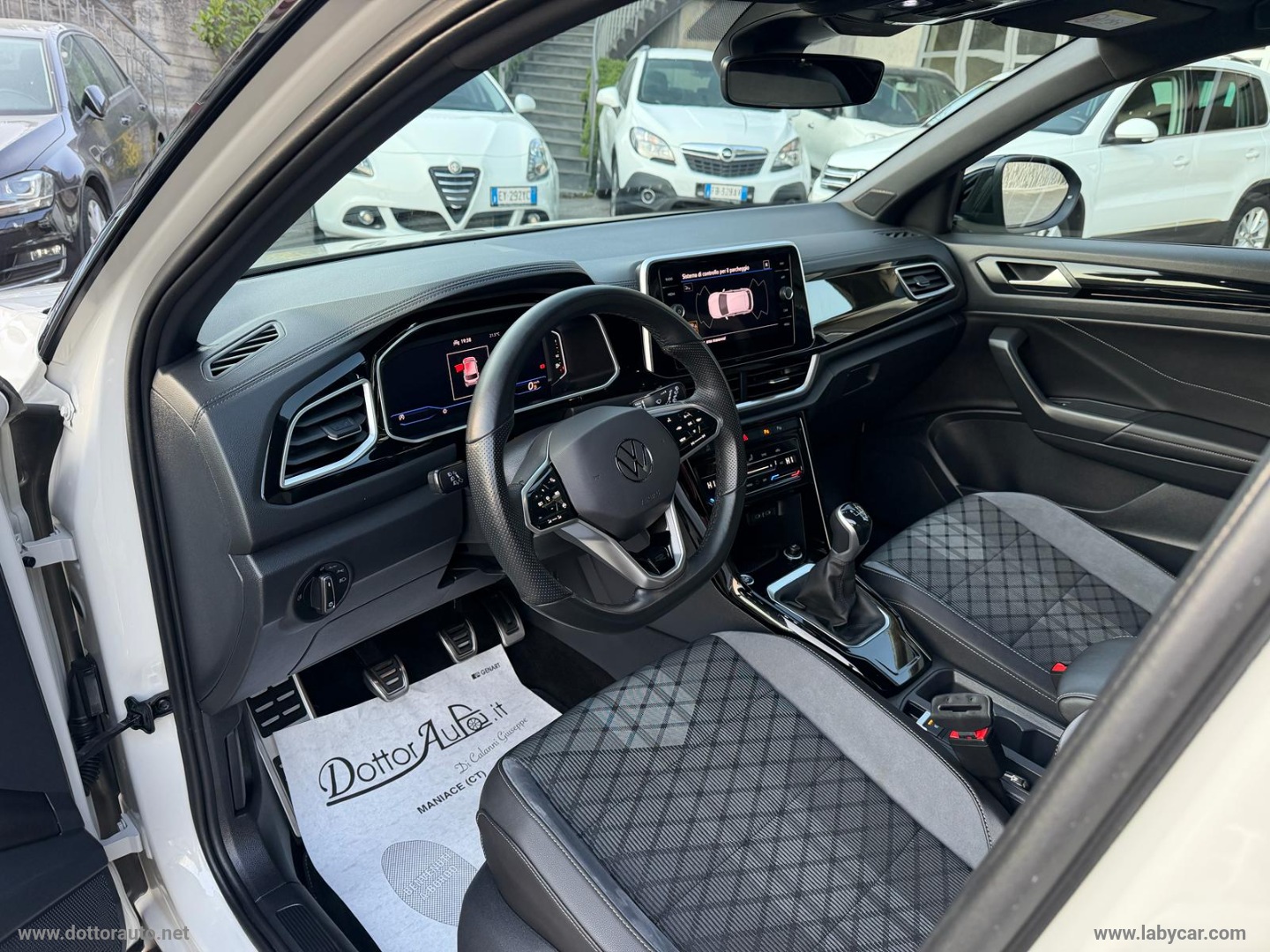 T-Roc 2.0 TDI SCR R-Line - immagine 9