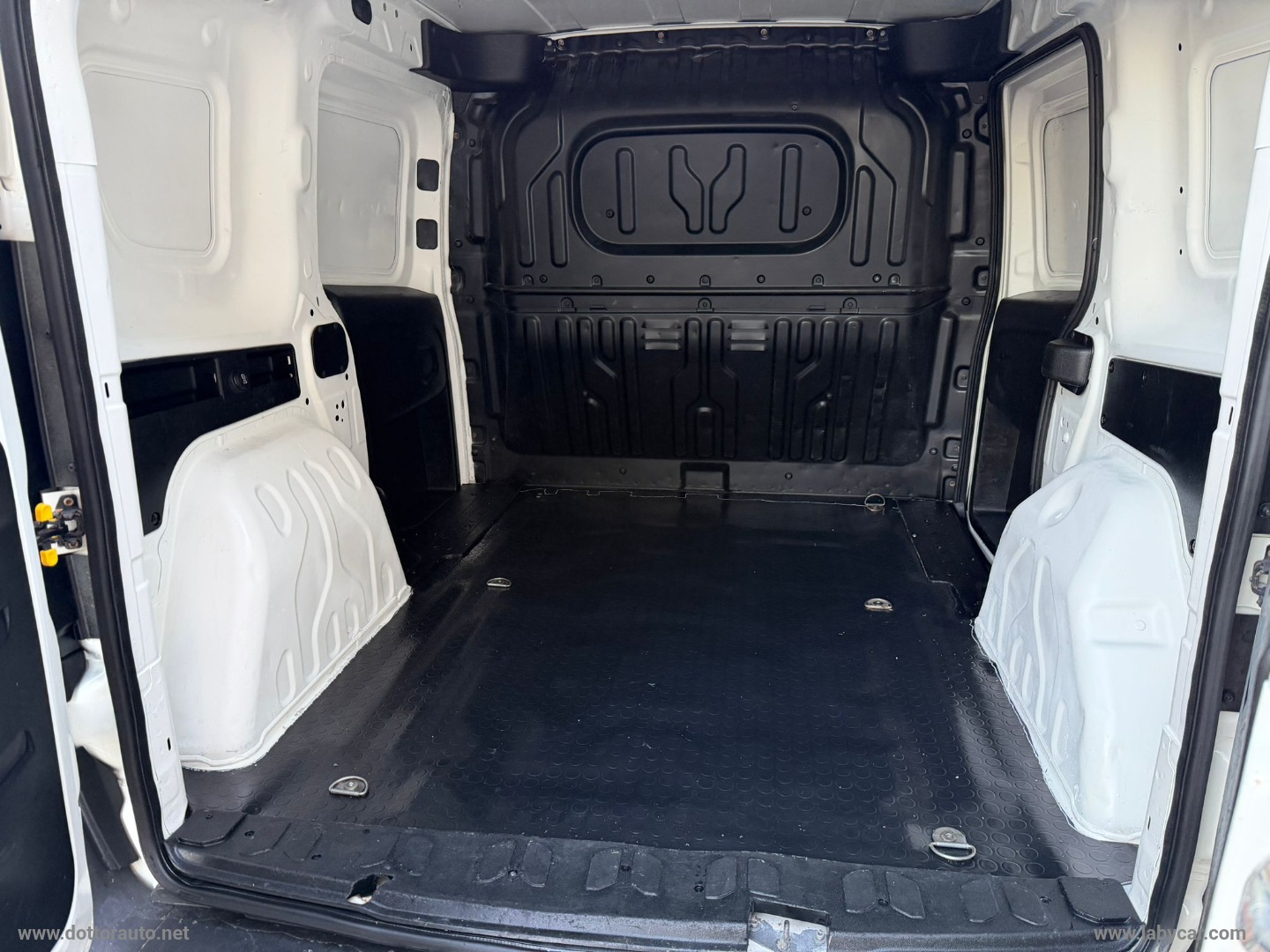 Doblò 1.6 MJT 105CV PC-TN Cargo Lam. SX - immagine 9