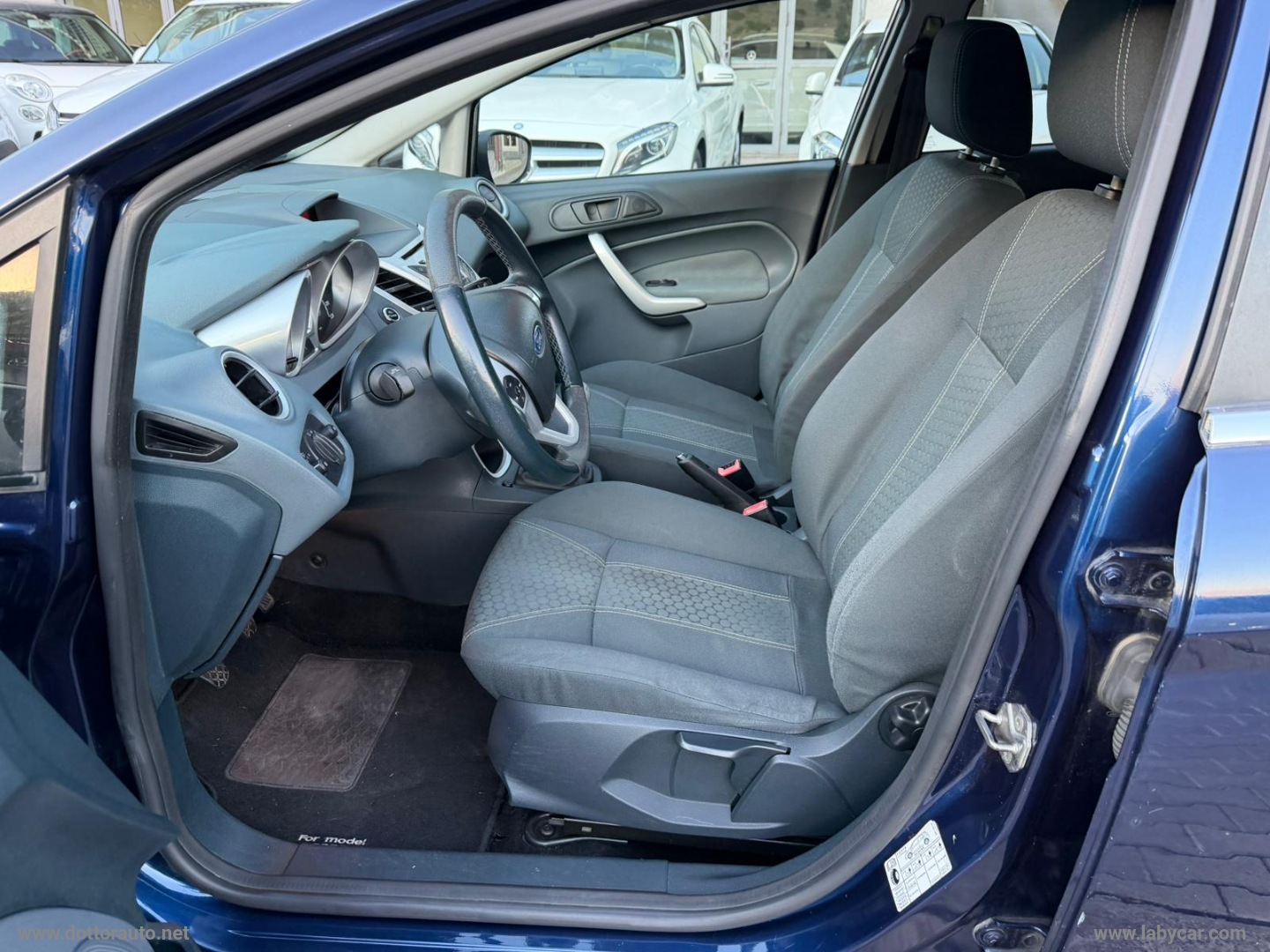 Fiesta 1.6 TDCi 95 CV 5p. Titanium - immagine 9