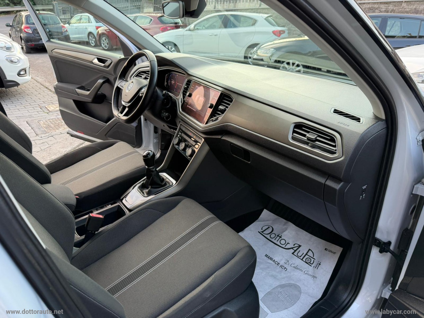 T-Roc 1.6 TDI SCR Advanced BlueMot.Tech. - immagine 9