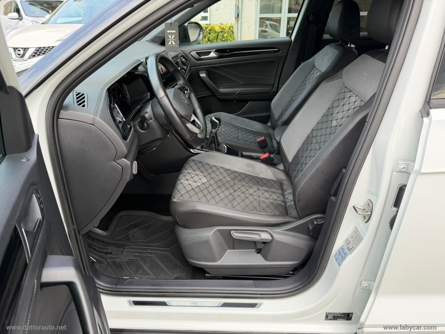 T-Roc 2.0 TDI SCR R-Line - immagine 9