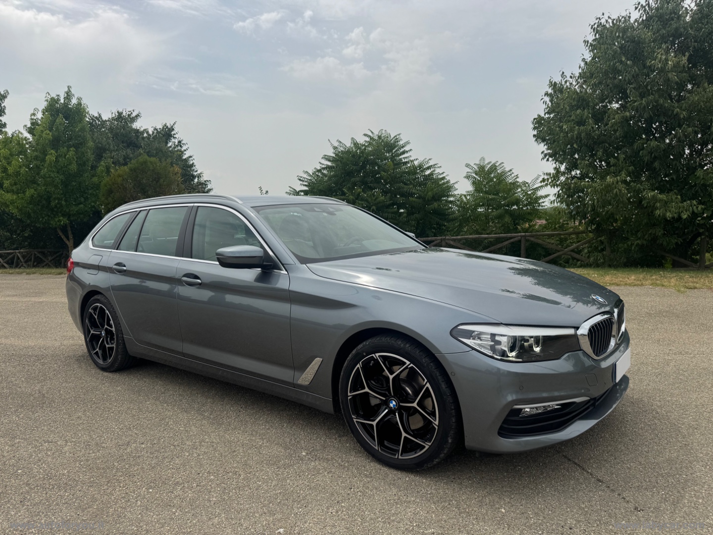 520d xDrive Touring Luxury - immagine 9