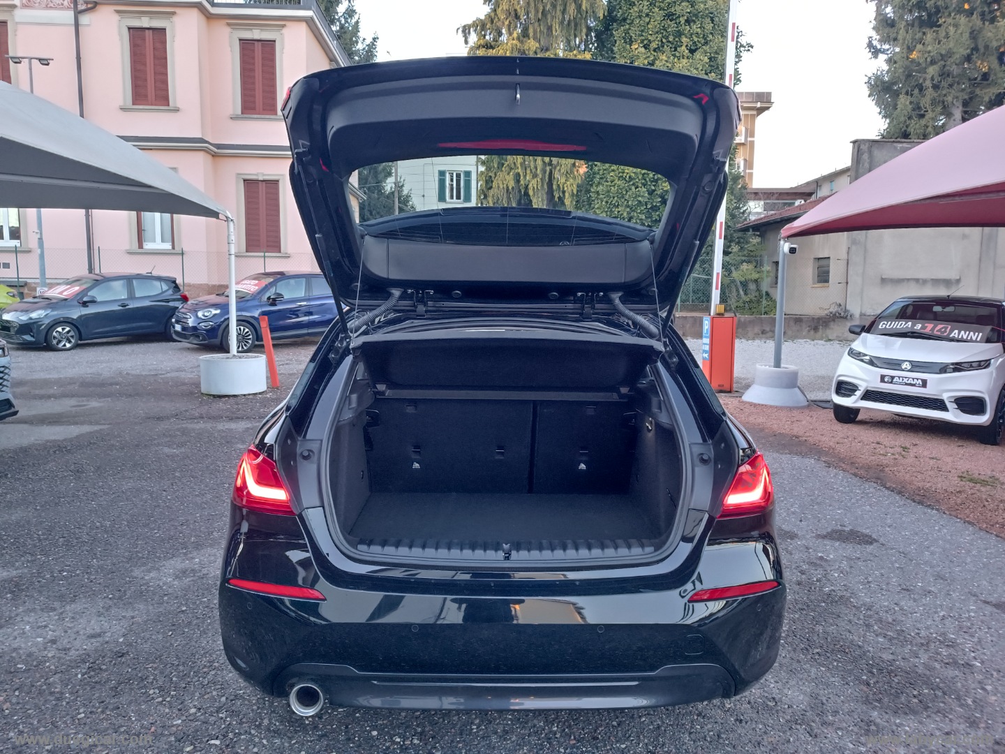 118i 5p. - immagine 9