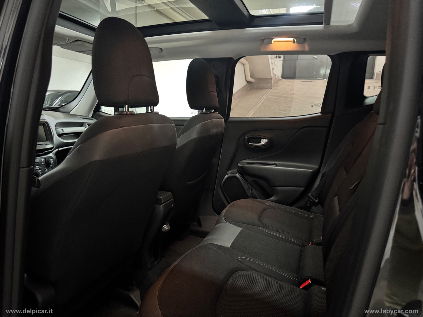 Renegade 1.6 Mjt DDCT 120CV Limited - immagine 9