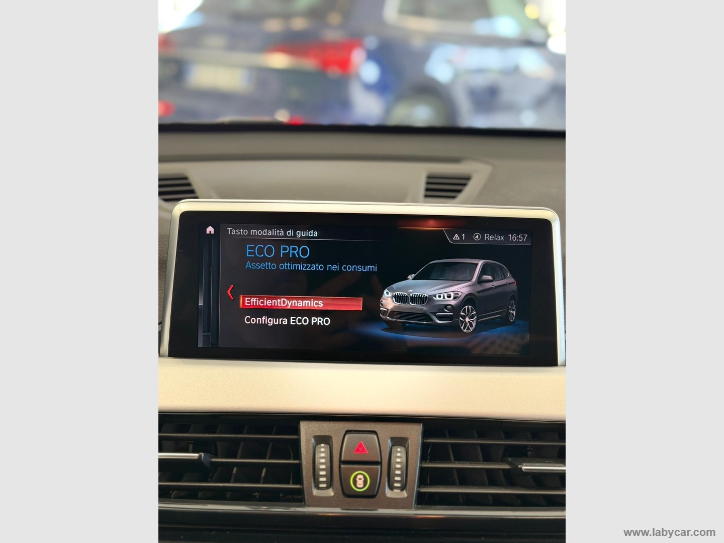 X1 sDrive18d Business Advantage - immagine 9