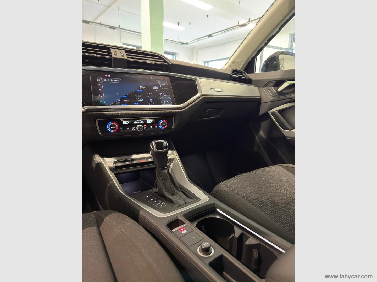 Q3 35 TDI S tronic Business Advanced - immagine 9