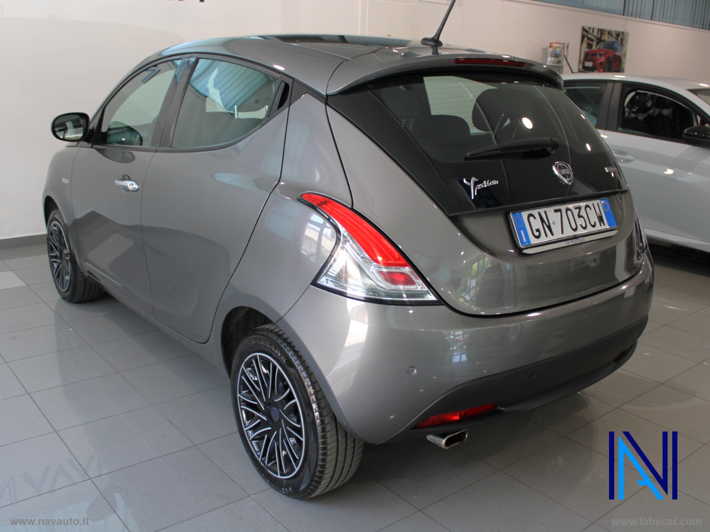 Ypsilon 1.0 FireFly 5p.S&S Hybryd Gold - immagine 9