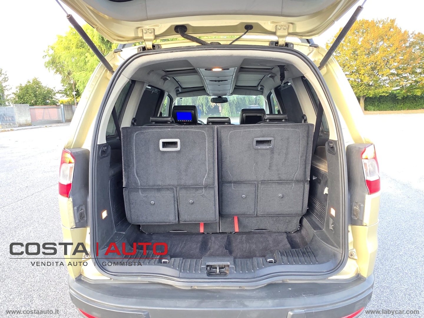 Galaxy 2.0 TDCi 140 CV Ghia *7 Posti* - immagine 9