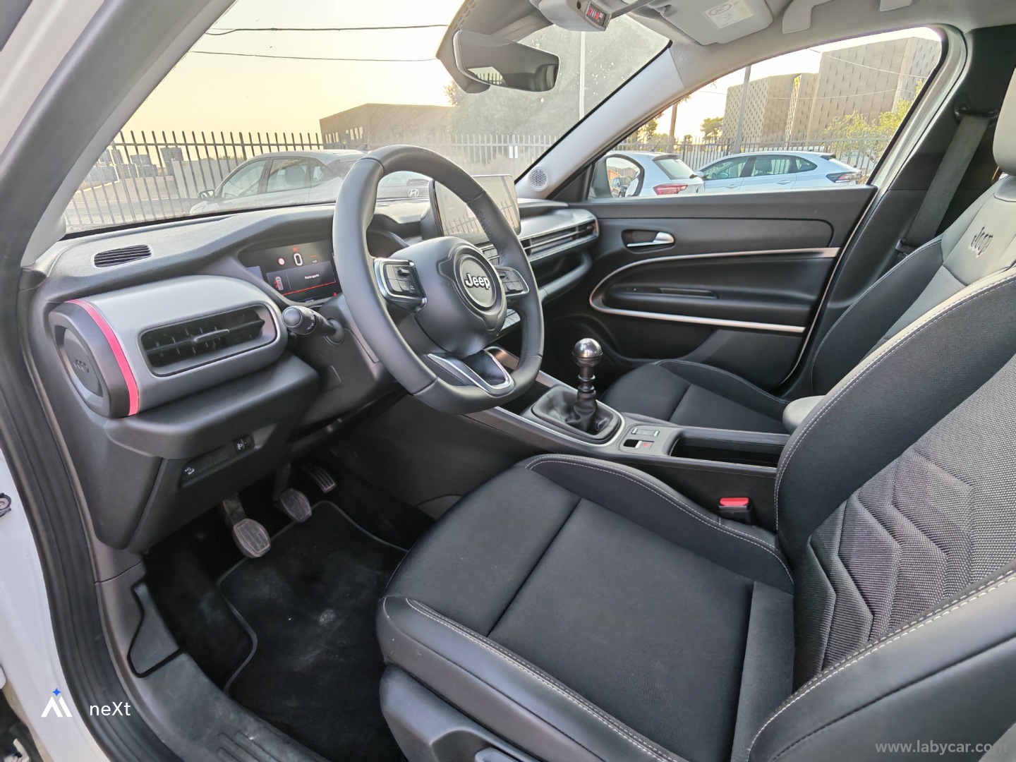 Avenger 1.2 Turbo 100 CV Summit - immagine 9