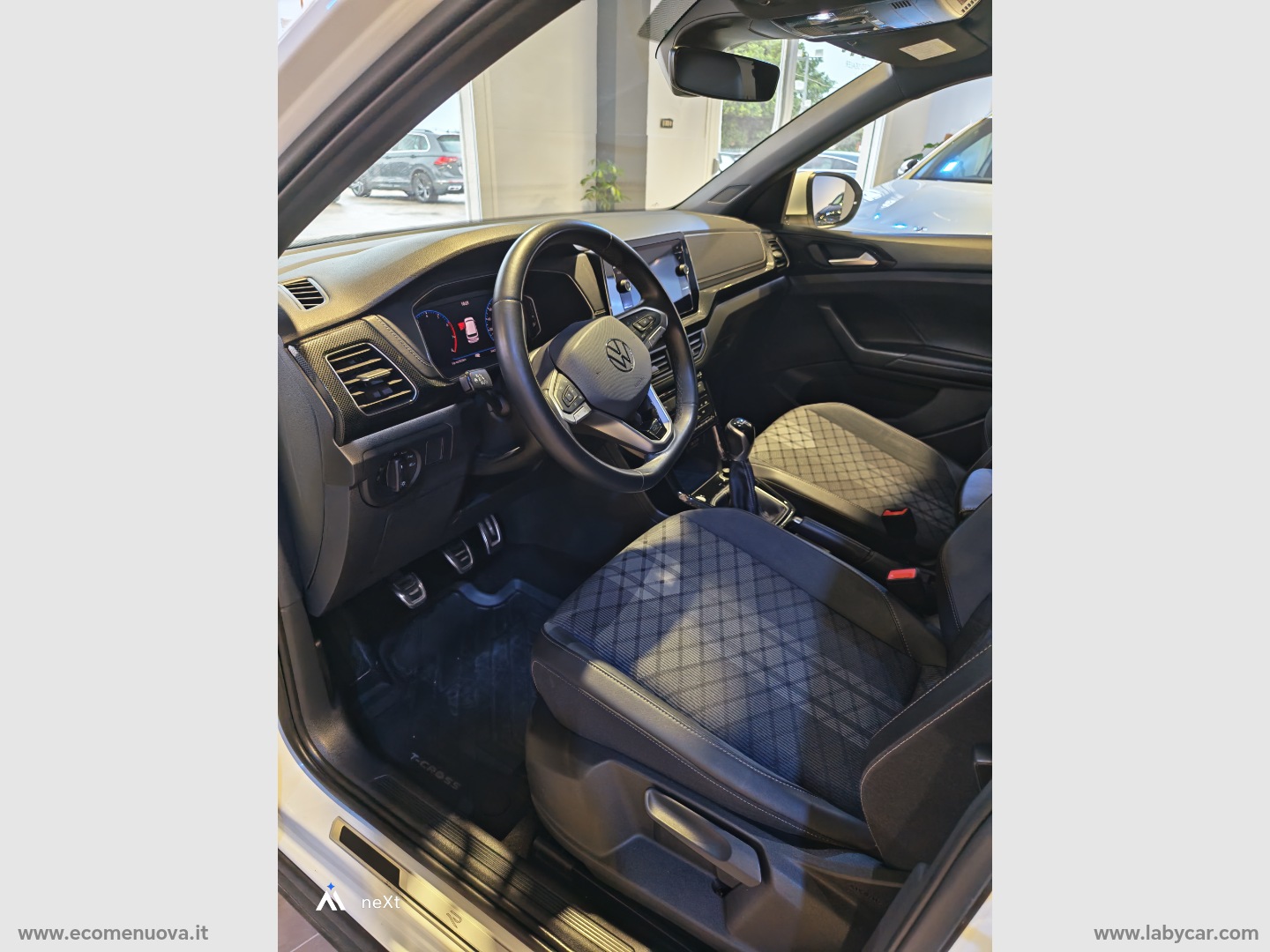 T-Cross 1.0 TSI 115 CV R-Line Plus - immagine 9