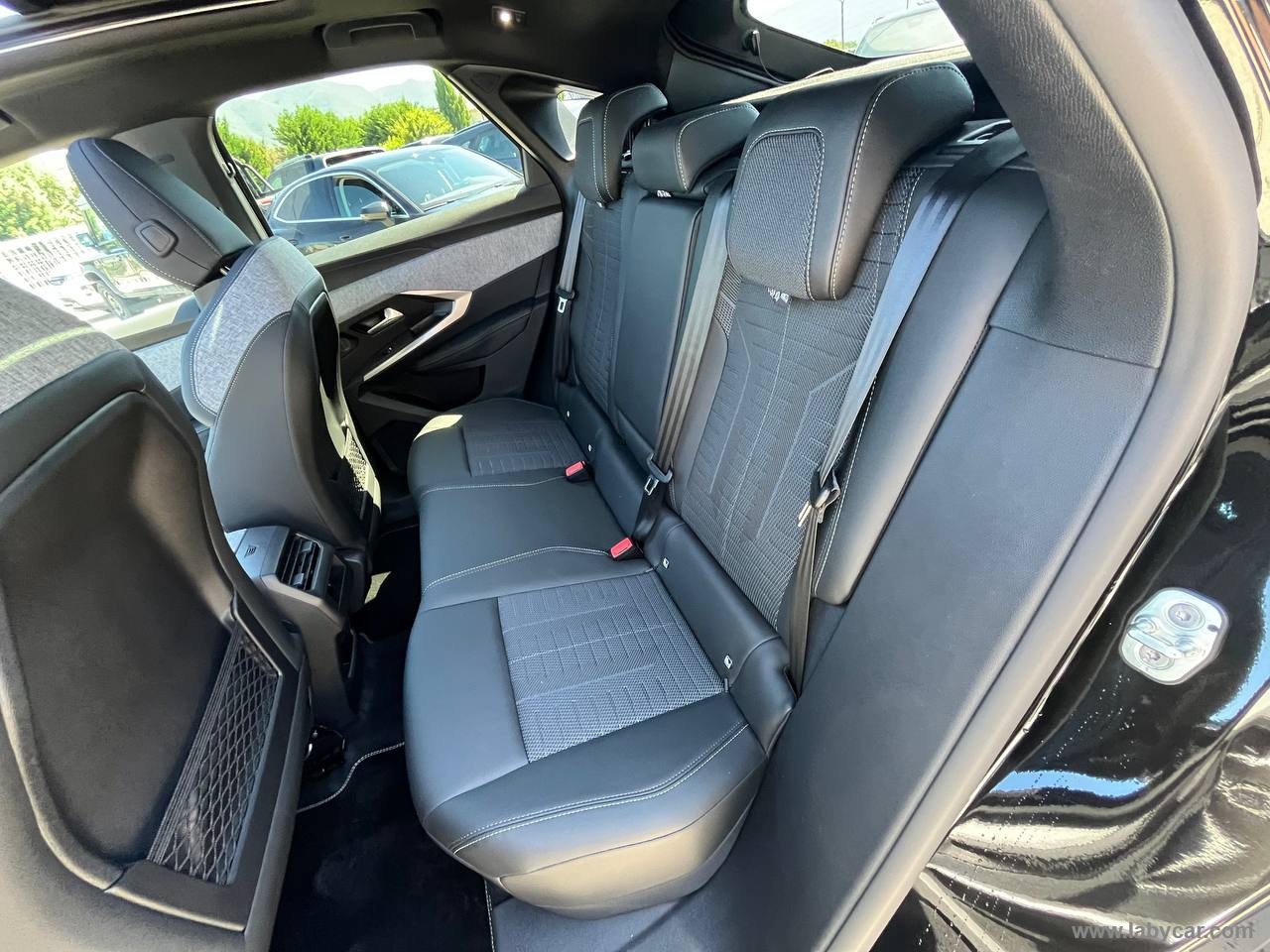 3008 Plug-in Hybrid 225 e-DCS7 GT - immagine 9