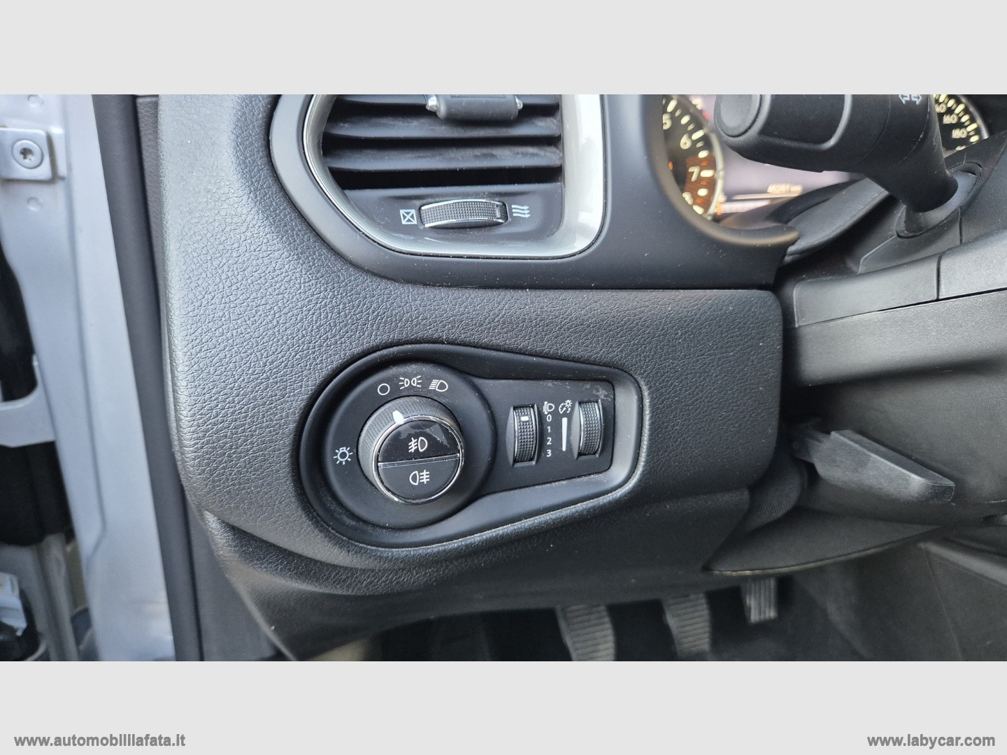 Renegade 1.0 T3 Limited 60.000 KM - immagine 9