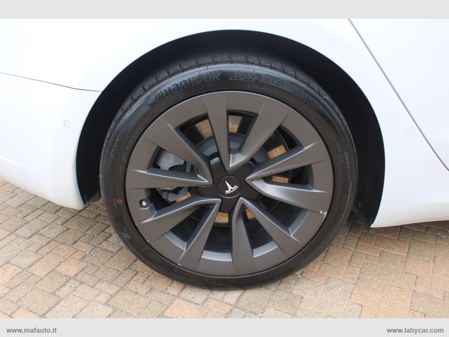 Model 3 Long Range Dual Motor AWD - immagine 10