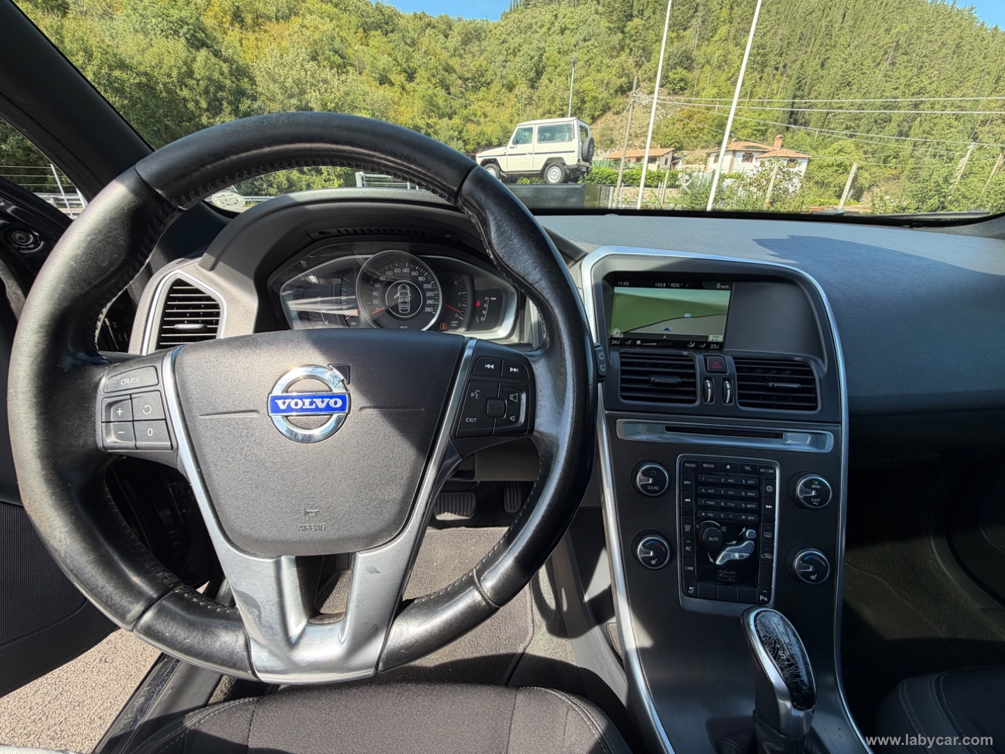 XC60 D3 Geartronic Momentum - immagine 10