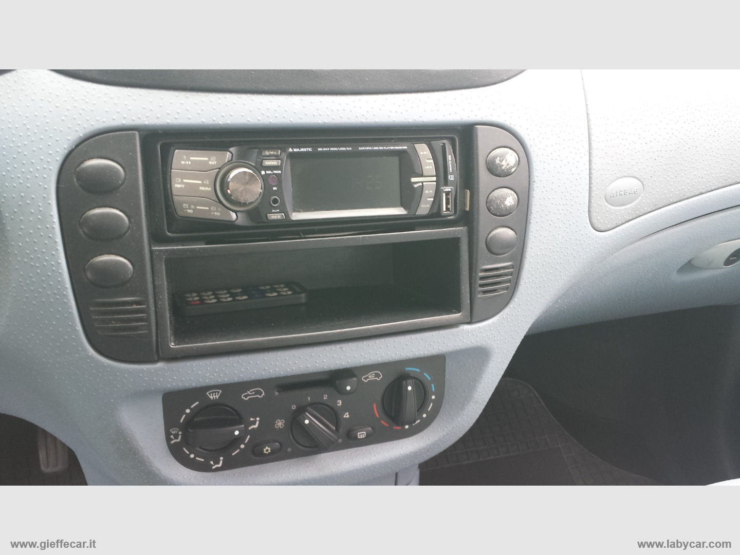C3 1.1 Elegance - immagine 10