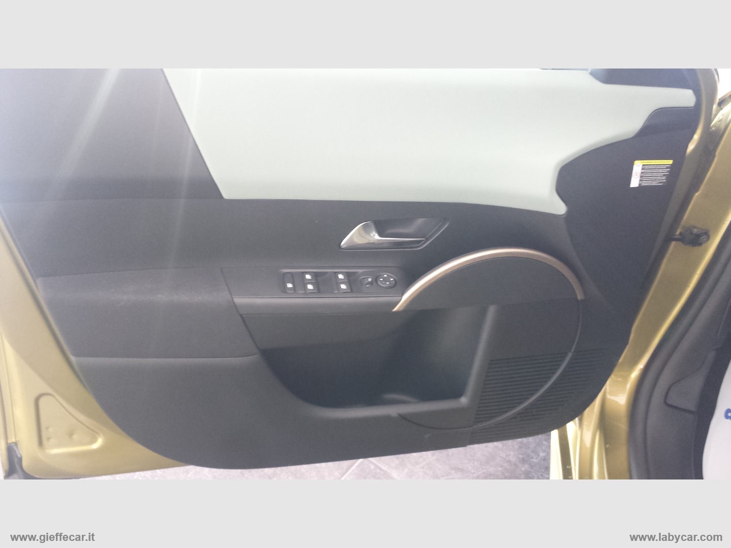 NUOVA Ypsilon Hybrid 110CAV. e-DCT PREZZO REALE - immagine 10