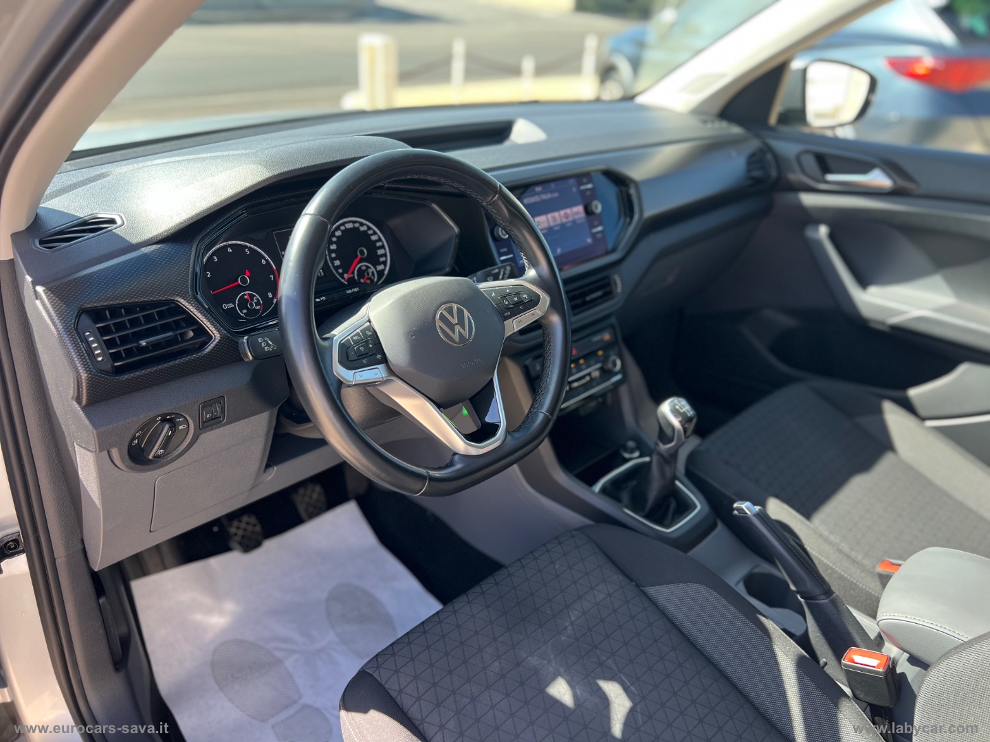 T-Cross 1.0 TSI 115 CV Style BMT - immagine 10