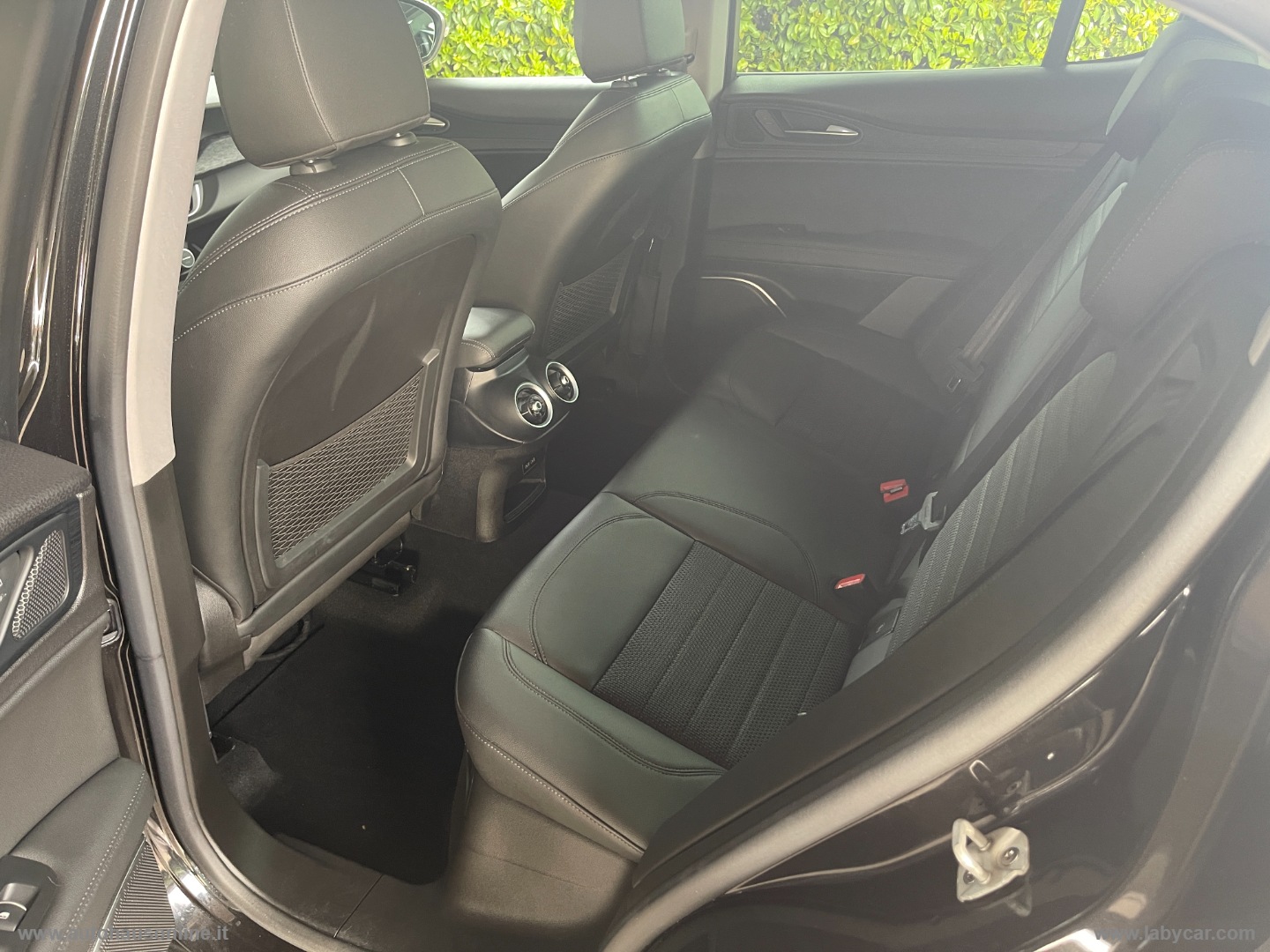 Stelvio 2.2 T.diesel 190CV AT8 RWD Exec. - immagine 10