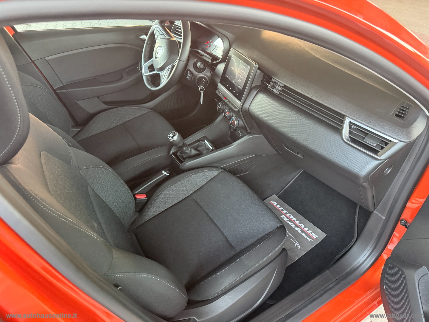 Clio SCe 65 CV Evolution - immagine 10