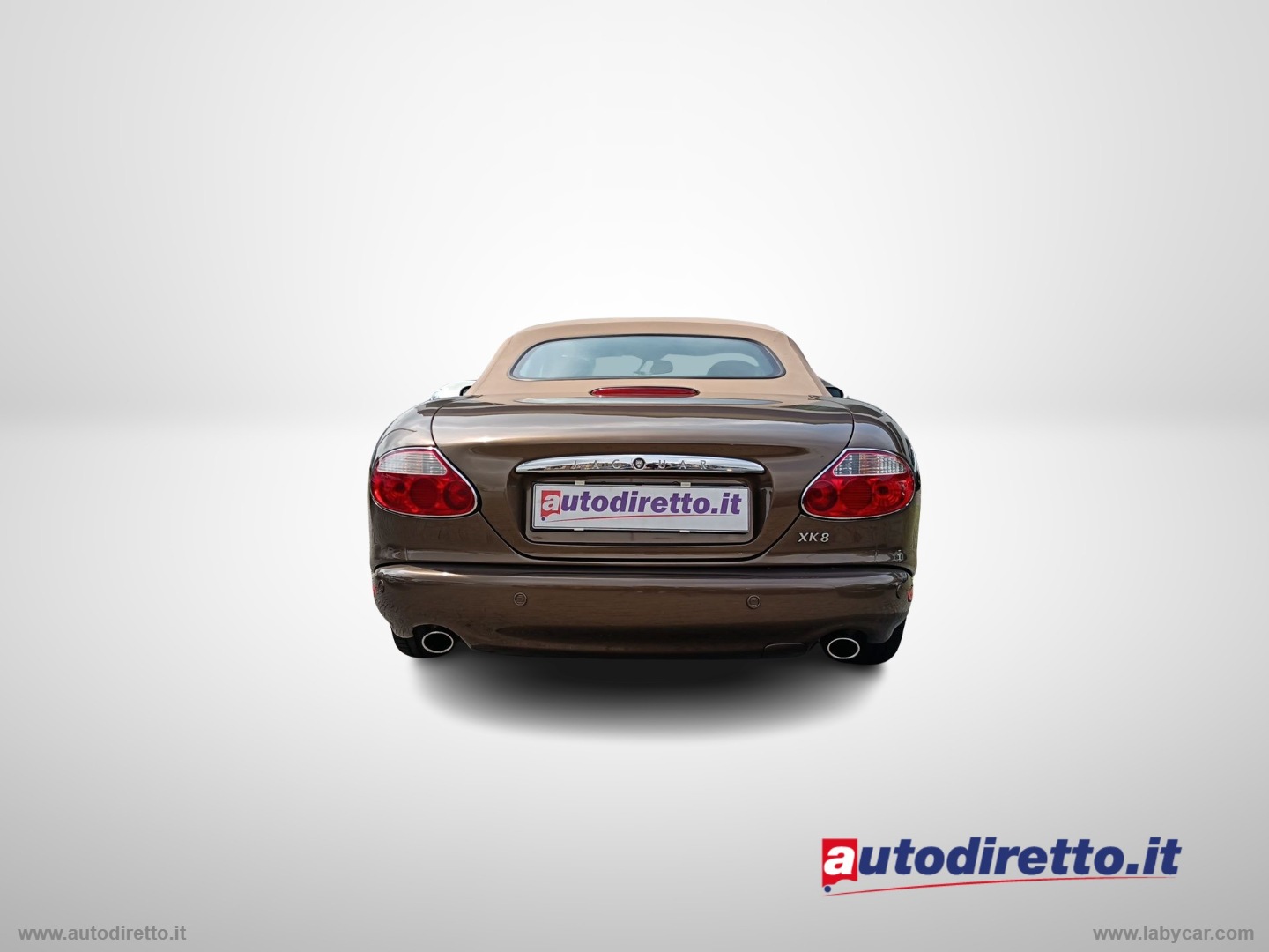XK8 4.0 Convertibile - immagine 10