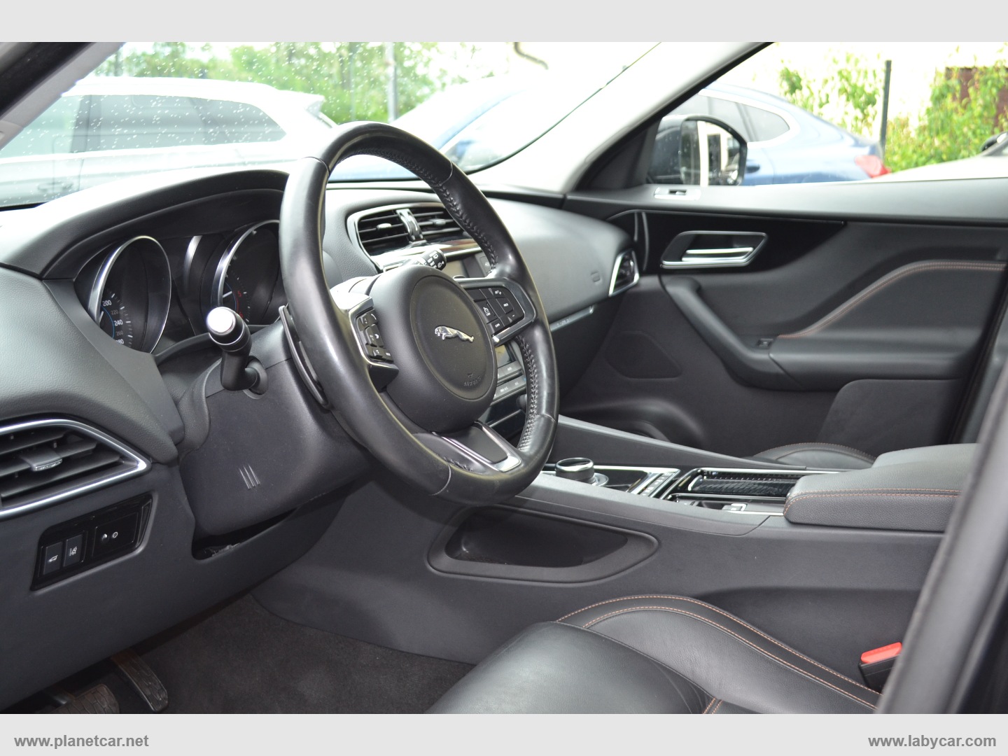 F-Pace 2.0 D 180 CV AWD aut. Prestige - immagine 10