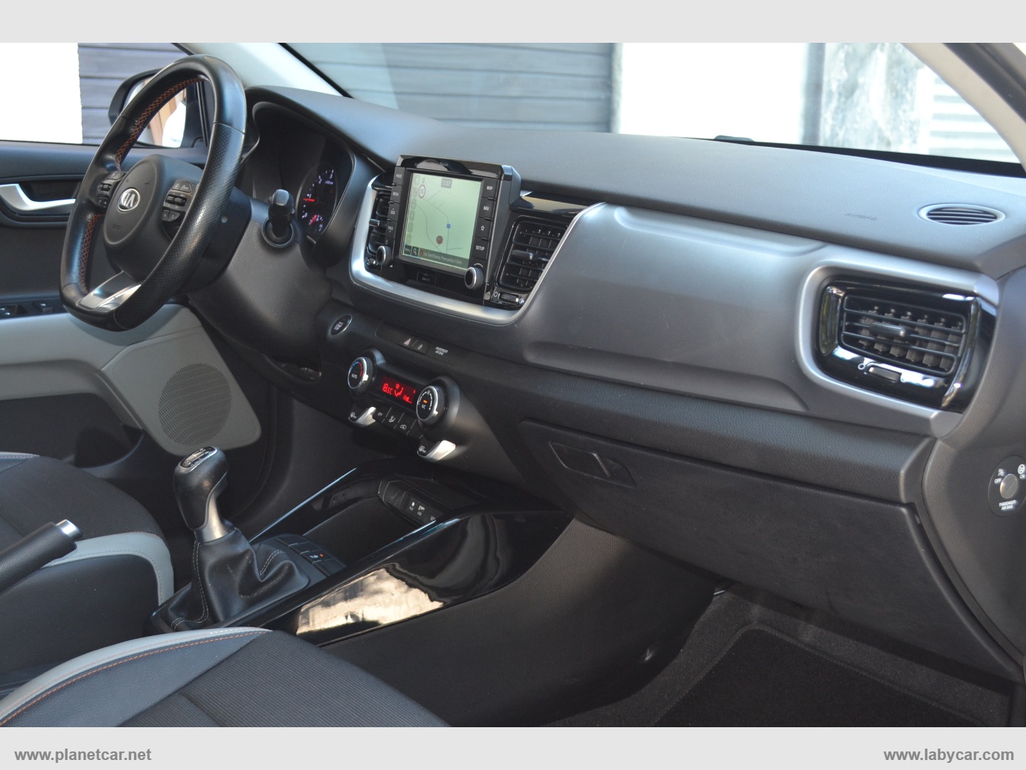 Stonic 1.6 CRDi 110 CV Urban - immagine 10