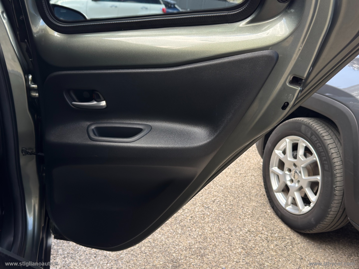 Aygo X 1.0 VVT-i 72 CV 5p. Limited S-CVT AUTOMATICA - immagine 10