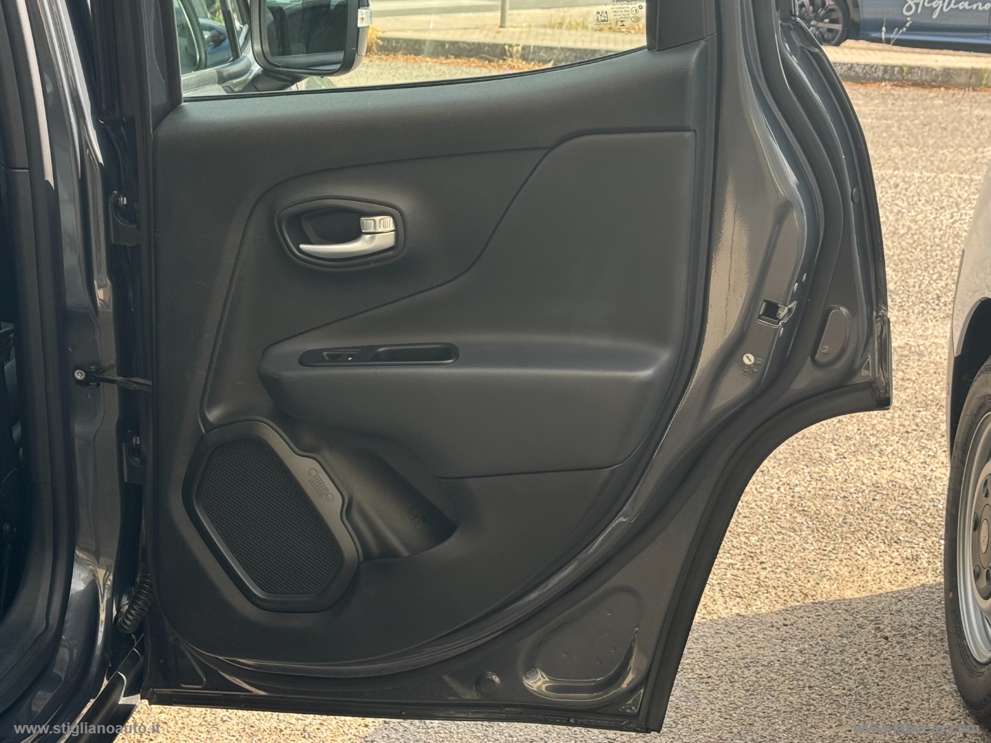 Renegade 1.6 Mjt 130CV Limited - immagine 10
