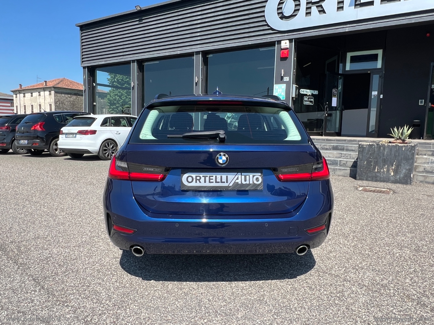318d Touring Business Advantage aut. - immagine 10
