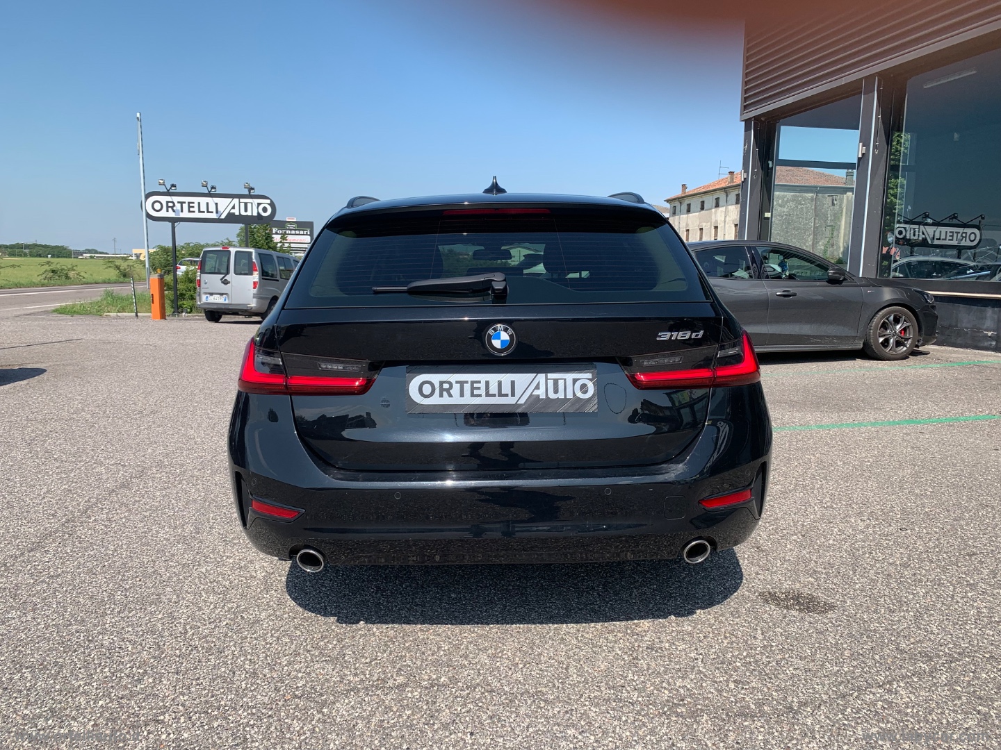 318d 48V Touring Business Advantage - immagine 10