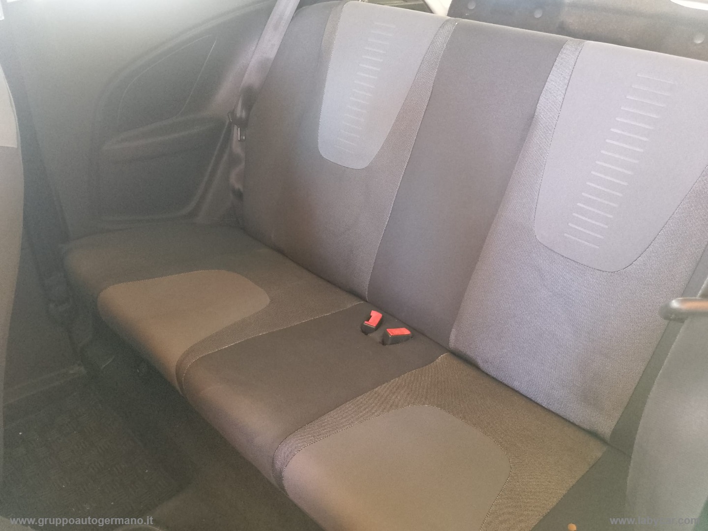 Ka+ 1.3 TDCi 75 CV Titanium - immagine 10