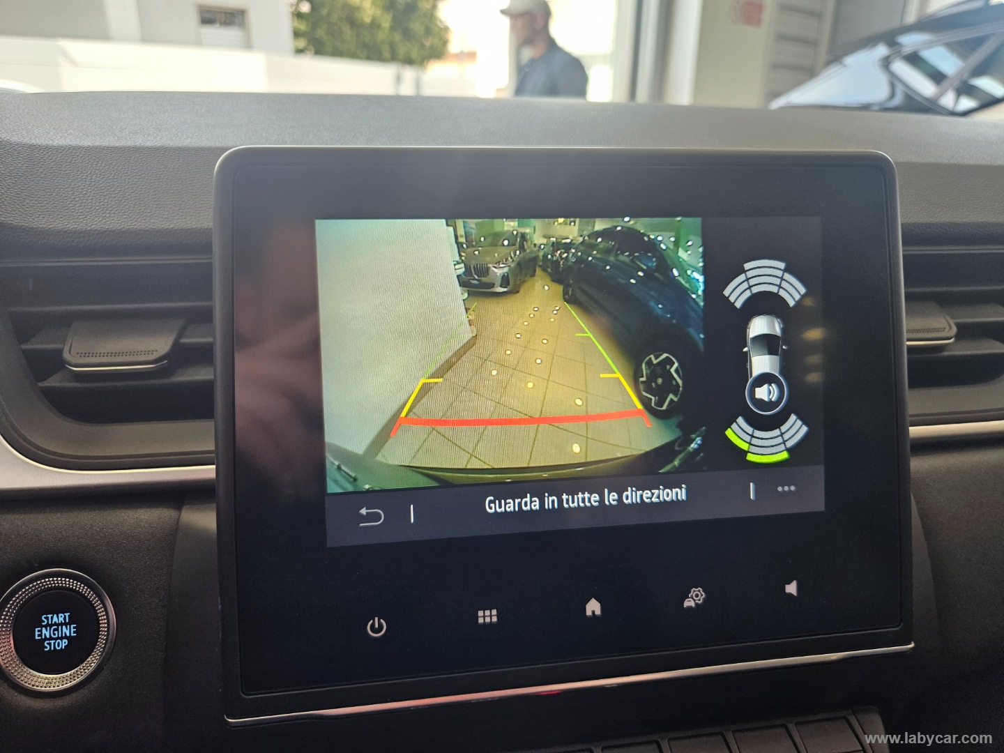 Captur Hybrid E-Tech 145 CV Business AUT. - immagine 10