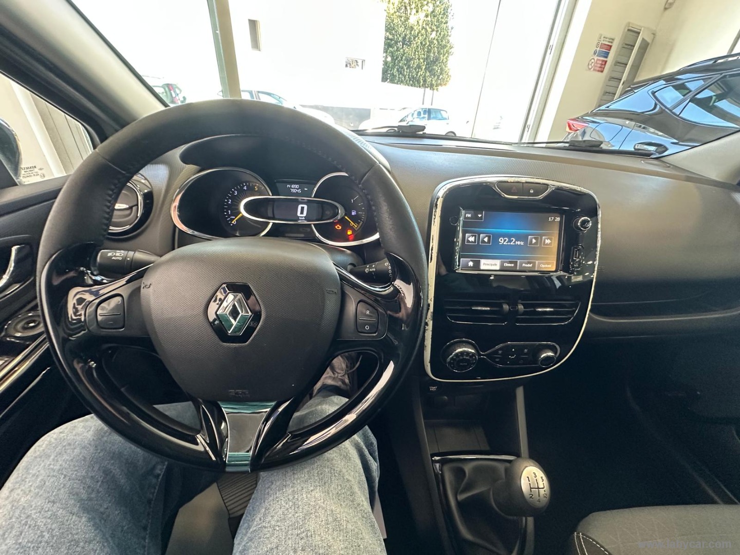 Clio 1.5 dCi 8V 90 CV S&S 5p. GT Line - immagine 10