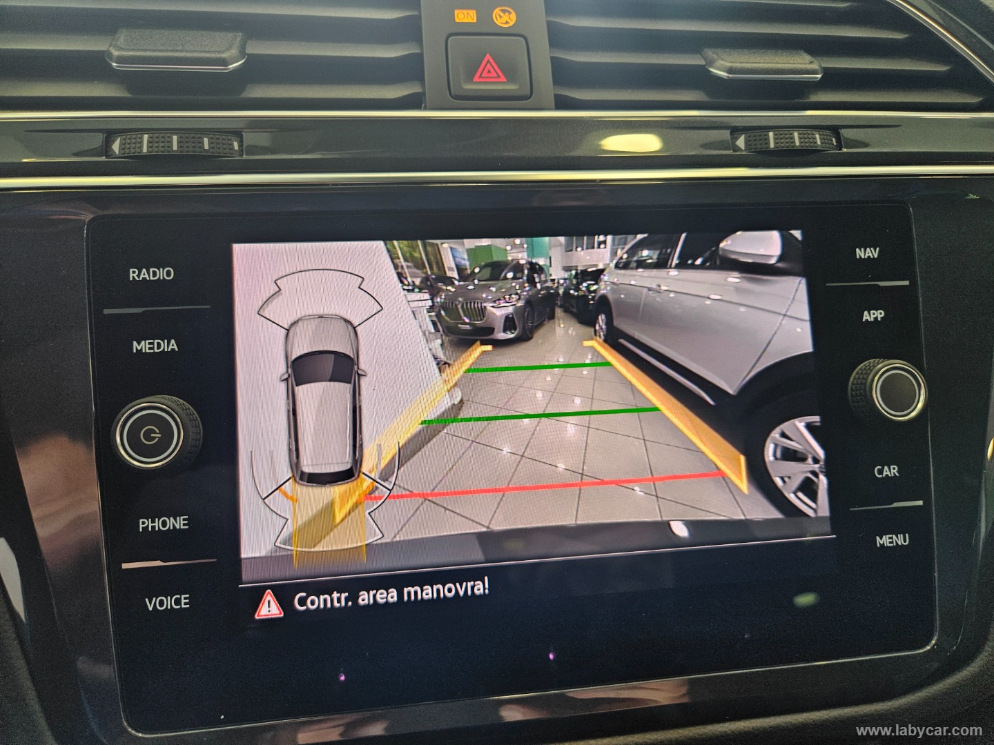Tiguan 2.0 TDI 150CV SCR DSG R-Line - immagine 10