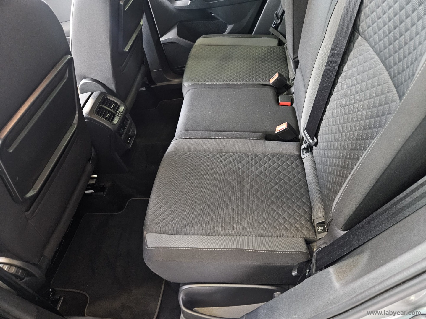 Tiguan 2.0 TDI DSG Business BMT - immagine 10