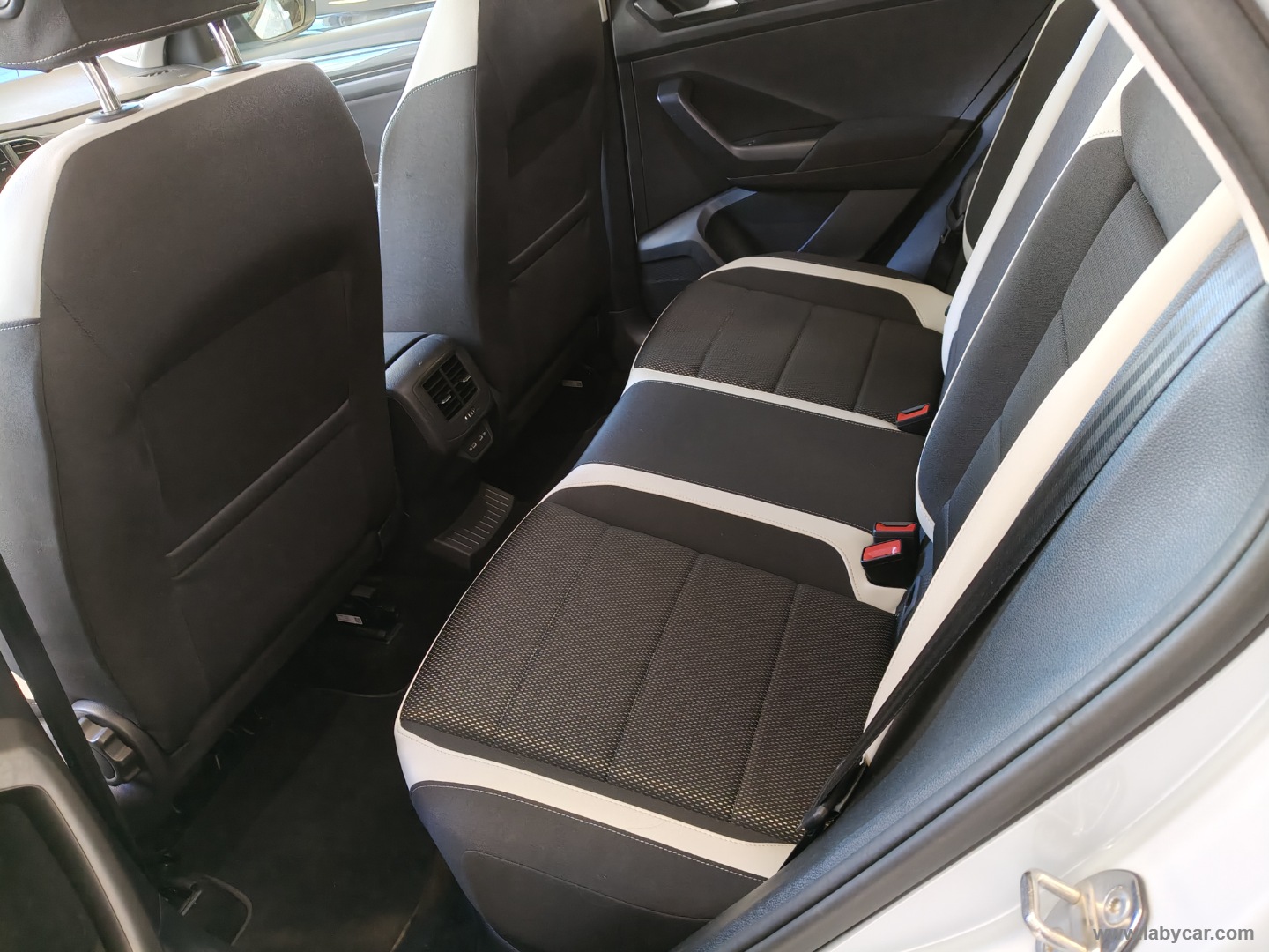T-Roc 2.0 TDI SCR Sport - immagine 10